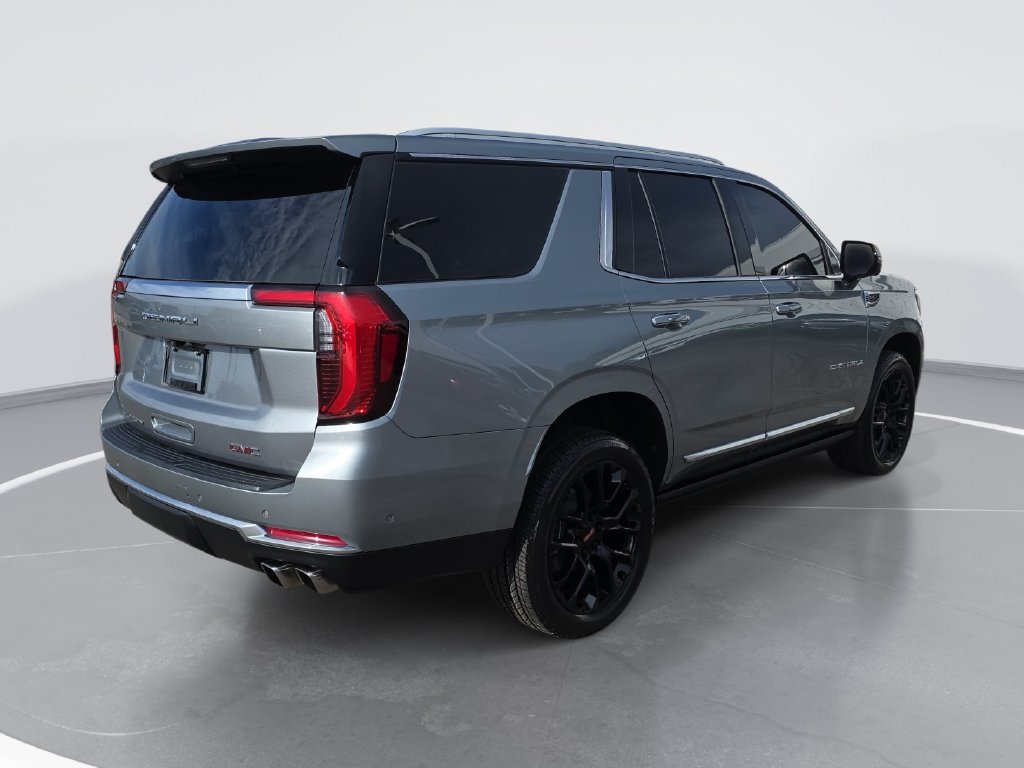 Used 2025 GMC Yukon Denali w/ Sun & Power Step Package AWD/4WD image 3