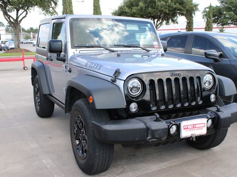 Used 2016 Jeep Wrangler Sport AWD/4WD image 2