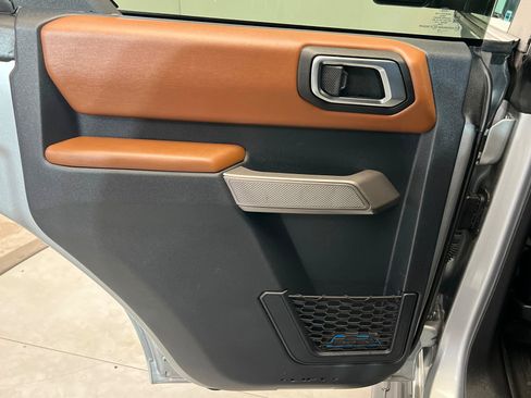 Used 2023 Ford Bronco Outer Banks AWD/4WD image 19