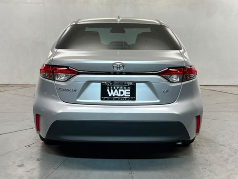 Used 2026 Toyota Corolla LE FWD image 5