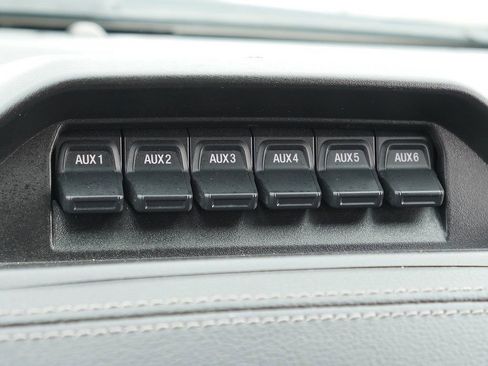 Used 2022 Ford Ranger Lariat w/ Tremor Off-Road Package AWD/4WD image 39