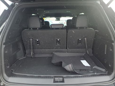 New 2026 Chevrolet Traverse Z71 w/ LPO, Floor Liner Package image 8