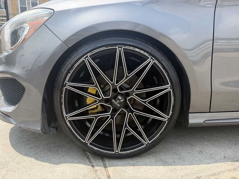 Used 2014 Mercedes-Benz CLA 250 4MATIC w/ Edition 1 Package image 9