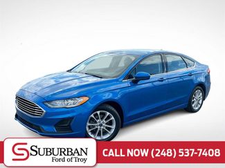 Used 2020 Ford Fusion SE image 1