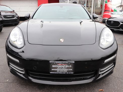 Used 2016 Porsche Panamera 4 image 8