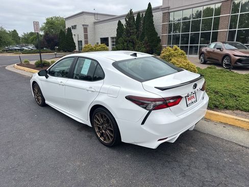 Used 2023 Toyota Camry SE w/ Convenience Package AWD/4WD image 5