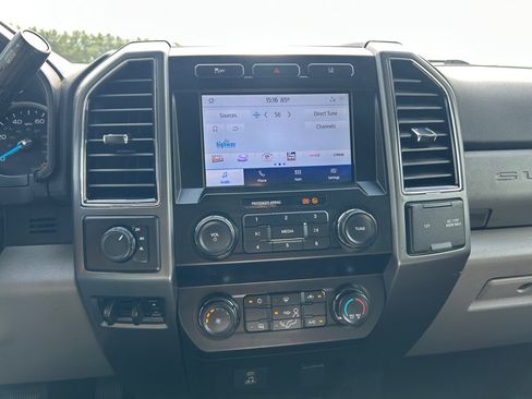 Used 2020 Ford F250 XLT w/ Snow Plow Prep Package AWD/4WD image 18