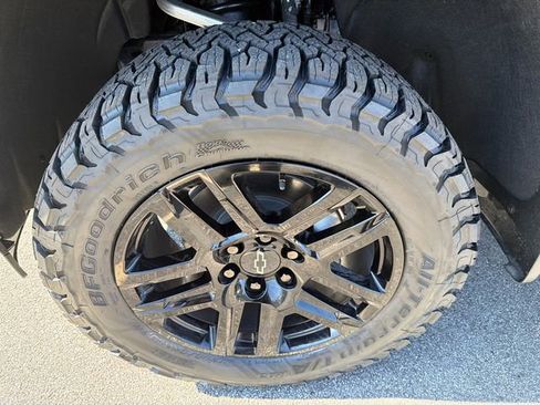 New 2026 Chevrolet Silverado 1500 High Country w/ Midnight Edition image 11