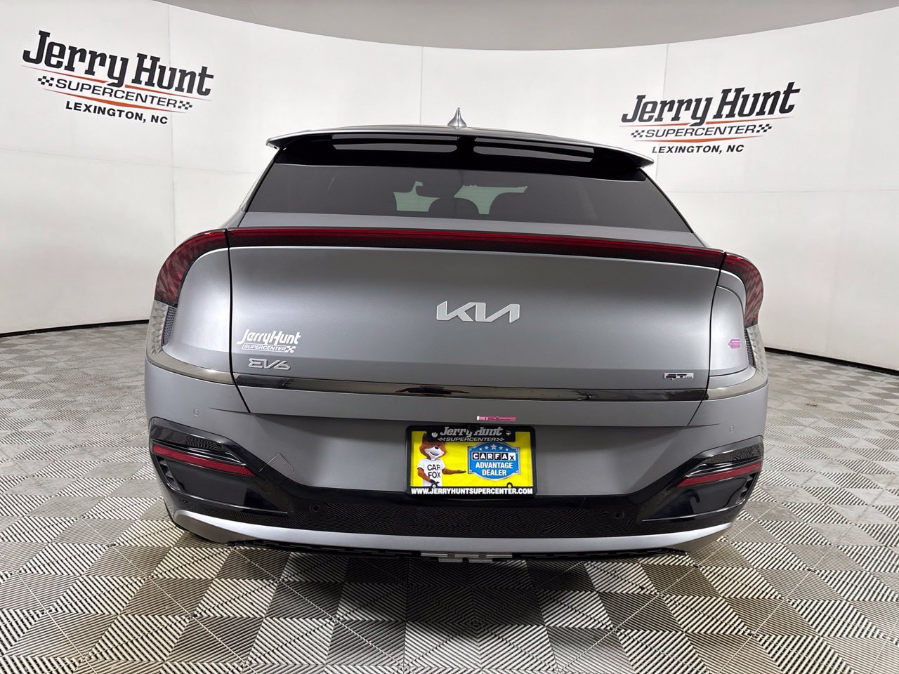 Used 2024 Kia EV6 GT-Line w/ GT-Line White Seat Package RWD image 5