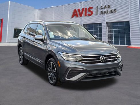 Used 2024 Volkswagen Tiguan Wolfsburg Edition FWD image 3