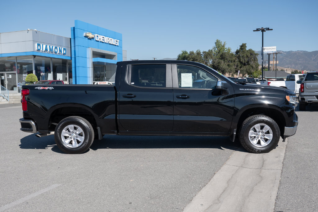 Used 2026 Chevrolet Silverado 1500 LT AWD/4WD image 3