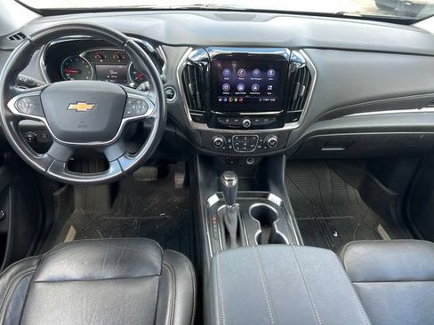 Used 2020 Chevrolet Traverse LT w/ LPO, Floor Liner Package AWD/4WD image 2