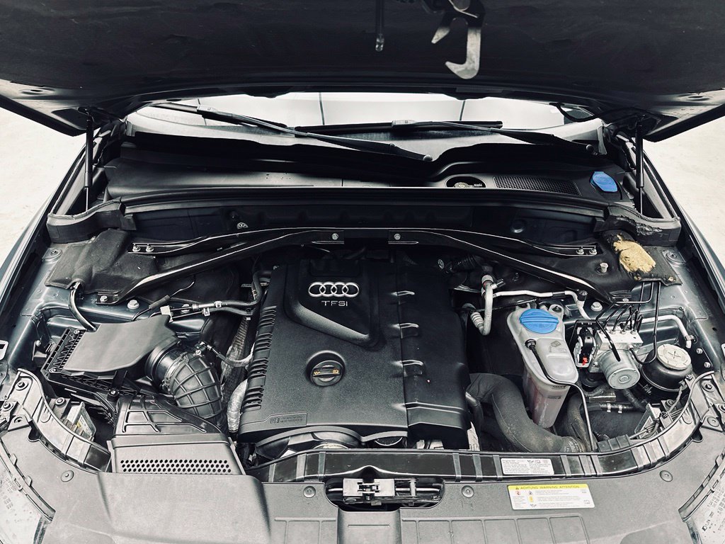 Used 2011 Audi Q5 2.0T Premium Plus AWD/4WD image 40