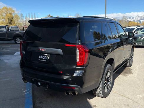 Used 2024 GMC Yukon AT4 w/ Technology Package image 11