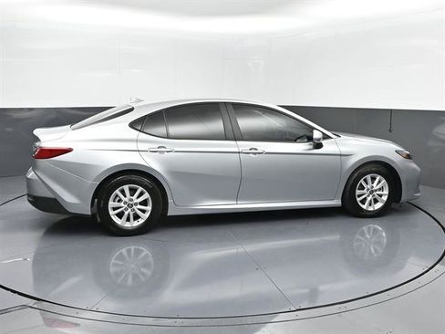 Certified 2026 Toyota Camry LE w/ Convenience Package FWD image 27