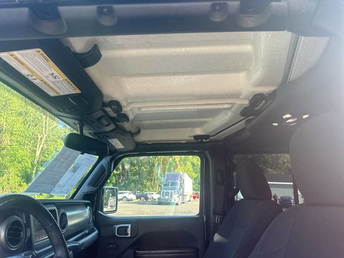 Used 2020 Jeep Gladiator Sport w/ Quick Order Package 24S image 57