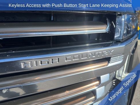 Used 2024 Chevrolet Suburban High Country w/ Premium Package image 9