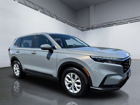 Used 2023 Honda CR-V LX image 9