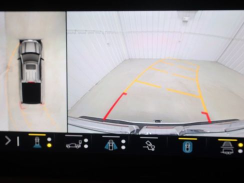 Used 2023 GMC Sierra 1500 AT4 w/ AT4 Preferred Package image 32