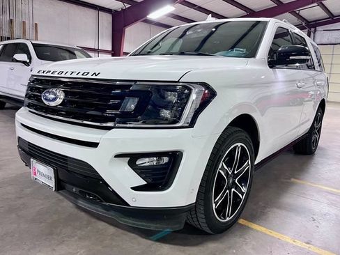Used 2021 Ford Expedition Limited AWD/4WD image 7