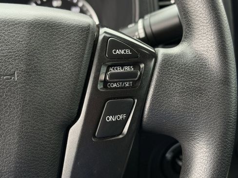 Used 2024 Nissan Frontier S image 17