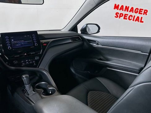 Used 2021 Toyota Camry SE FWD image 23