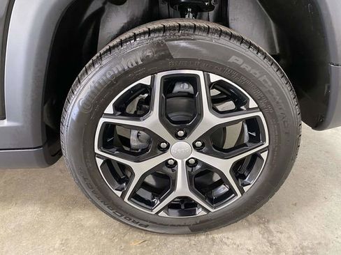 Used 2024 Jeep Compass Limited image 7