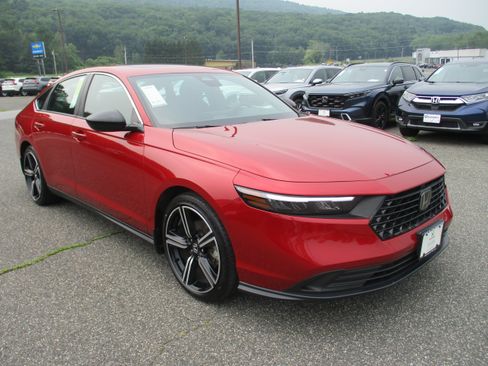 Certified 2024 Honda Accord Sport image 3
