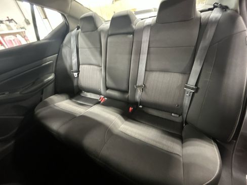 Used 2024 Nissan Altima 2.5 SV FWD image 25