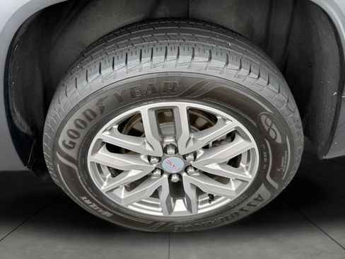 Used 2019 GMC Acadia SLE AWD/4WD image 7