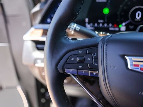 Certified 2023 Cadillac Escalade Premium Luxury Platinum AWD/4WD image 14