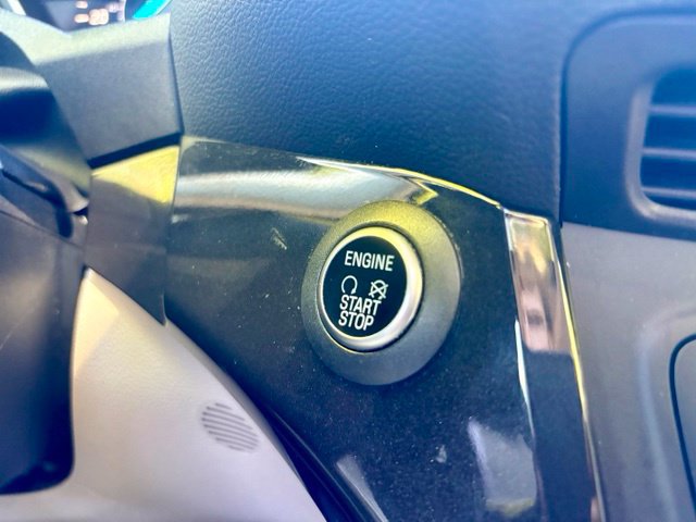 Used 2017 Ford Escape Titanium FWD image 26