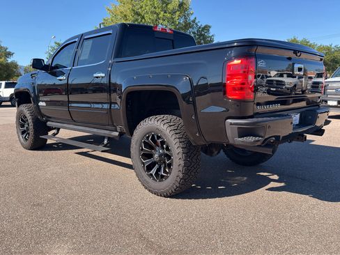 Used 2018 Chevrolet Silverado 1500 LT w/ All Star Edition AWD/4WD image 9