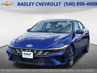 Used 2025 Hyundai Elantra Limited 360° Tour