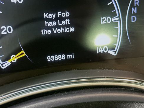 Used 2017 Jeep Grand Cherokee Limited image 19