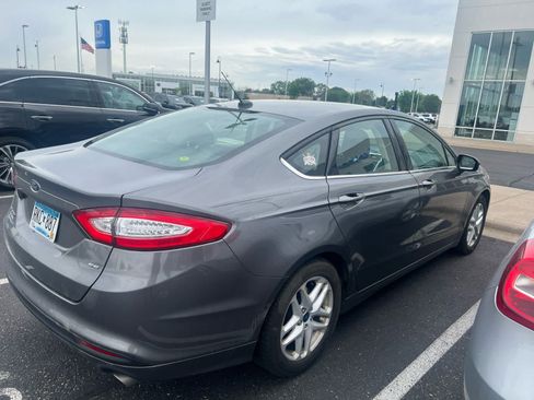 Used 2014 Ford Fusion SE FWD image 6