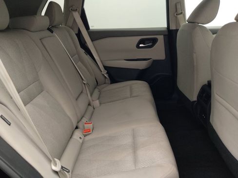 Used 2025 Nissan Rogue SV AWD/4WD image 19