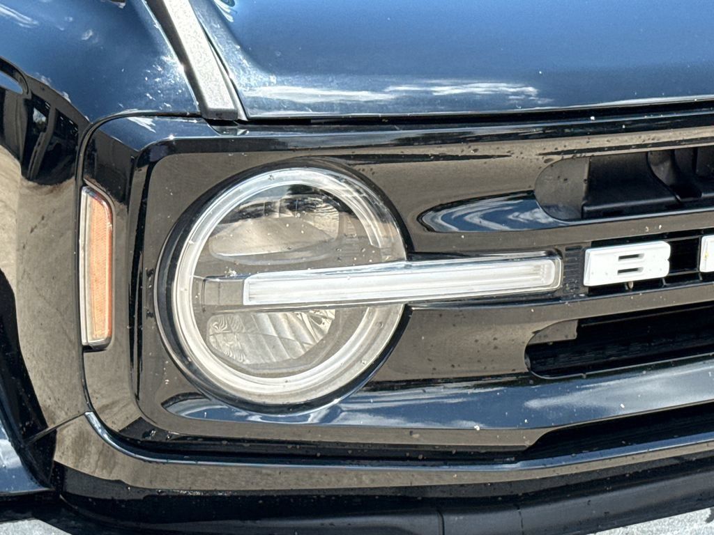 Used 2022 Ford Bronco Outer Banks AWD/4WD image 4