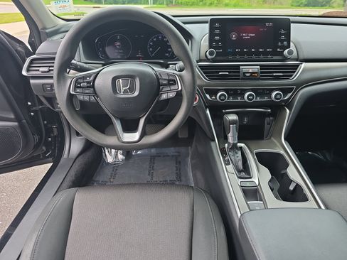Used 2020 Honda Accord LX image 17