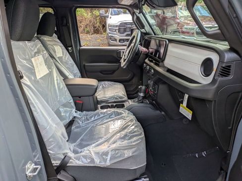 New 2026 Jeep Wrangler Unlimited Sport image 26