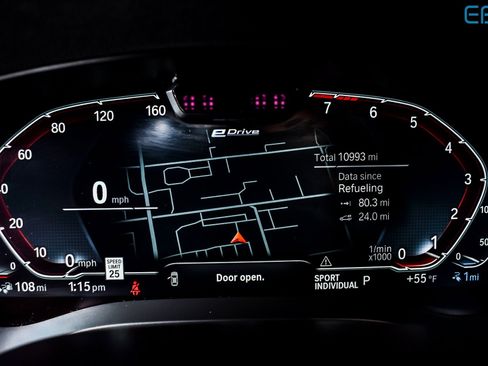 Used 2023 BMW 530e xDrive image 19