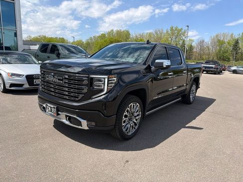 Used 2026 GMC Sierra 1500 Denali Ultimate AWD/4WD image 3
