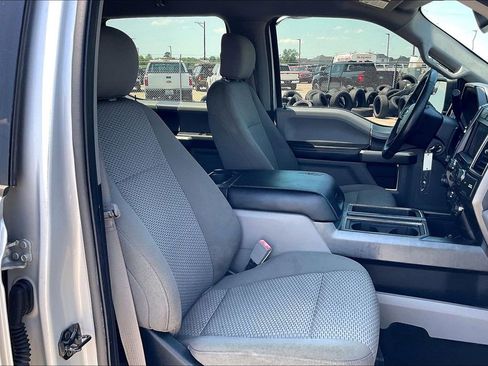 Used 2018 Ford F150 XLT w/ Equipment Group 302A Luxury AWD/4WD image 30