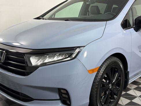 Used 2023 Honda Odyssey Sport image 9