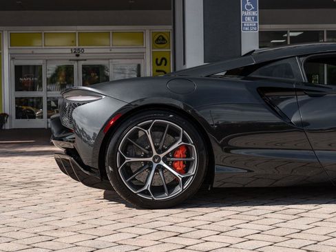 Used 2025 McLaren Artura image 36