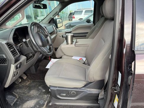 Used 2018 Ford F150 XLT w/ Equipment Group 302A Luxury AWD/4WD image 3
