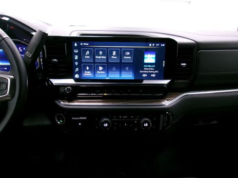 Used 2024 Chevrolet Silverado 1500 LT w/ All Star Edition Plus AWD/4WD image 10