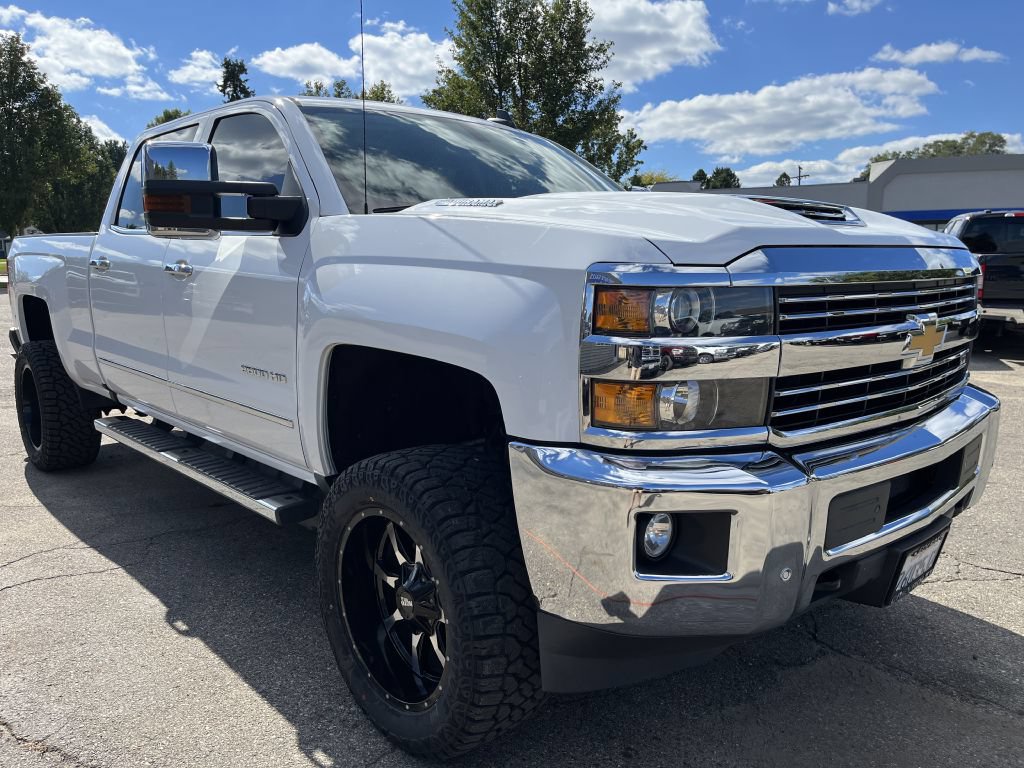 Used 2017 Chevrolet Silverado 2500 LTZ w/ Duramax Plus Package AWD/4WD image 4