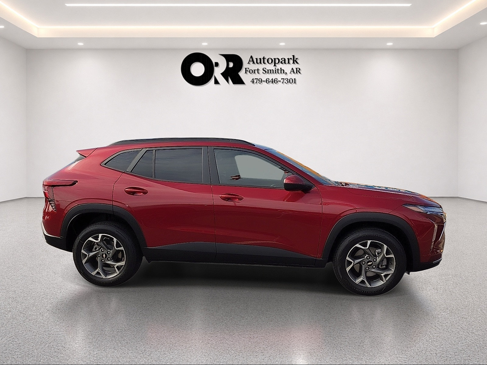 Used 2025 Chevrolet Trax LT FWD image 6