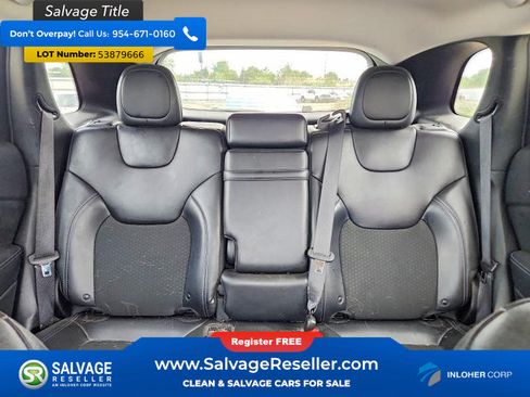 Used 2019 Jeep Cherokee Latitude Plus w/ Comfort/Convenience Group AWD/4WD image 13